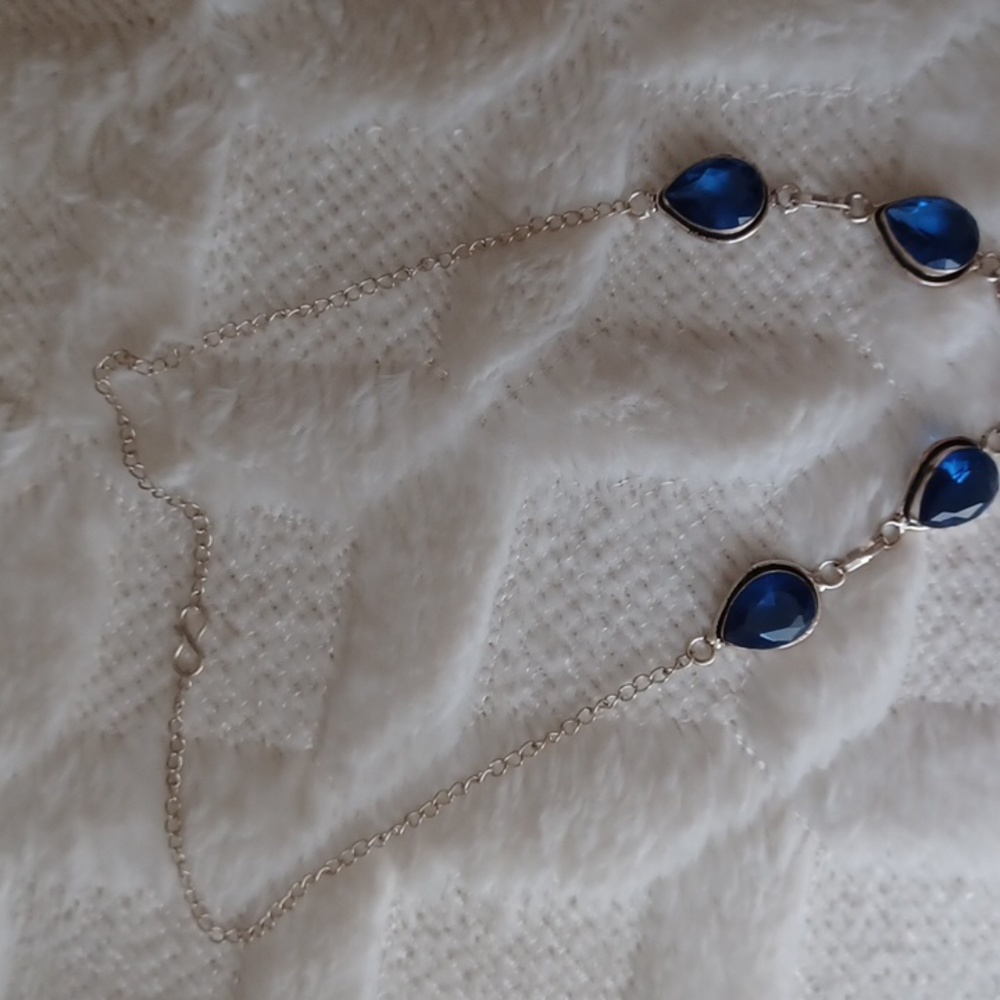 Jewelry - Picture 2 of 4